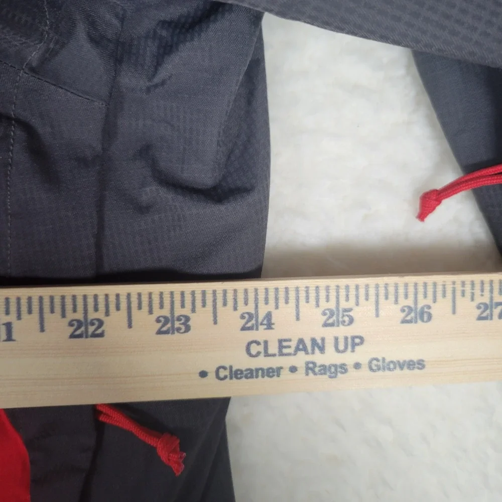 The North Face Rain Jacket Mens XL Red Gray HyVent Waterproof Hooded T495+T895 - Picture 16 of 16